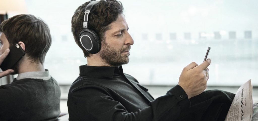 why-headphones-mandatory-in-modern-business-life